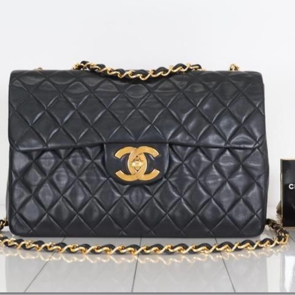 CHANEL Handbags - Vintage Chanel Single Flap lambskin maxi gold plated hardware